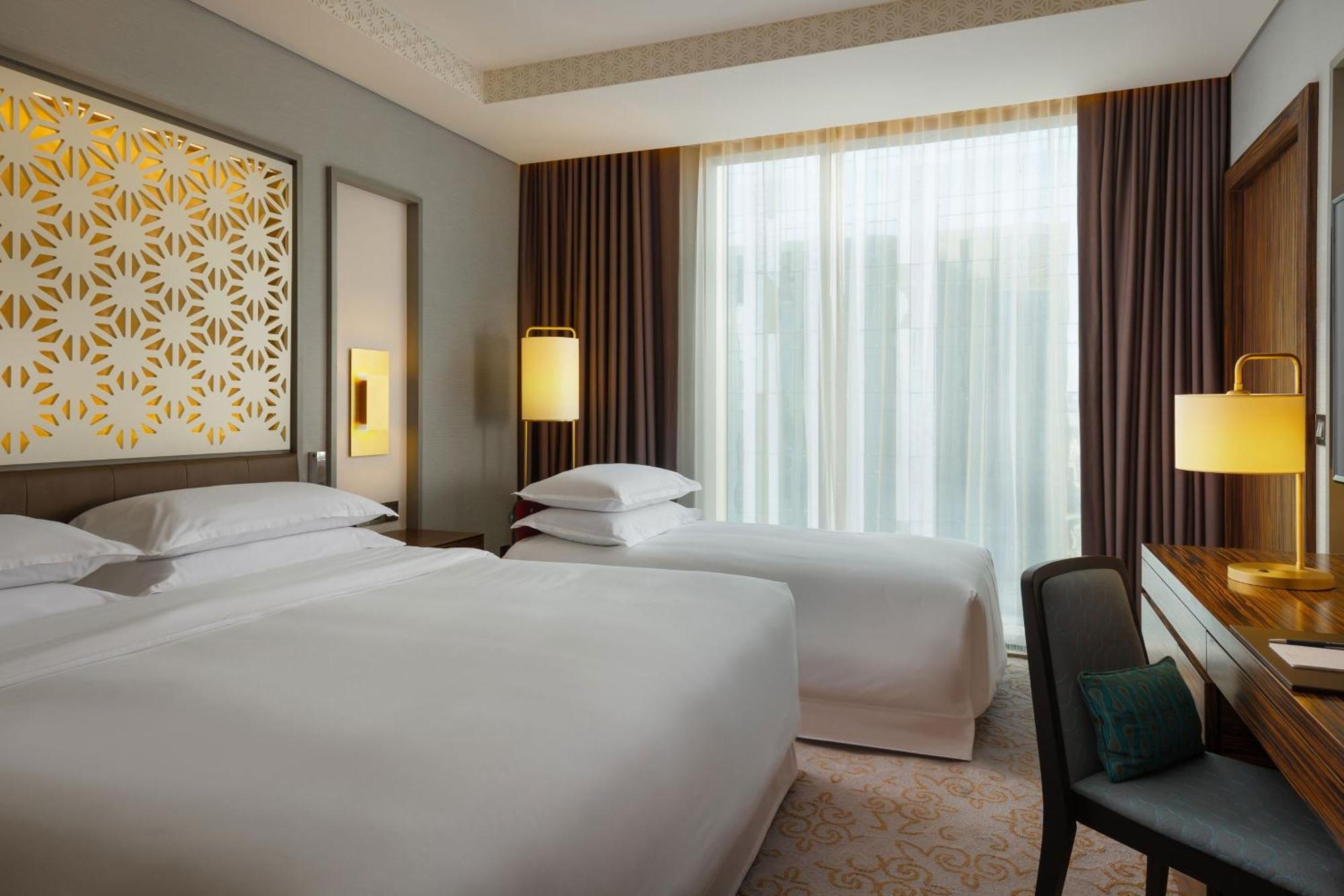 Sheraton Astana Hotel Exterior foto Deluxe room