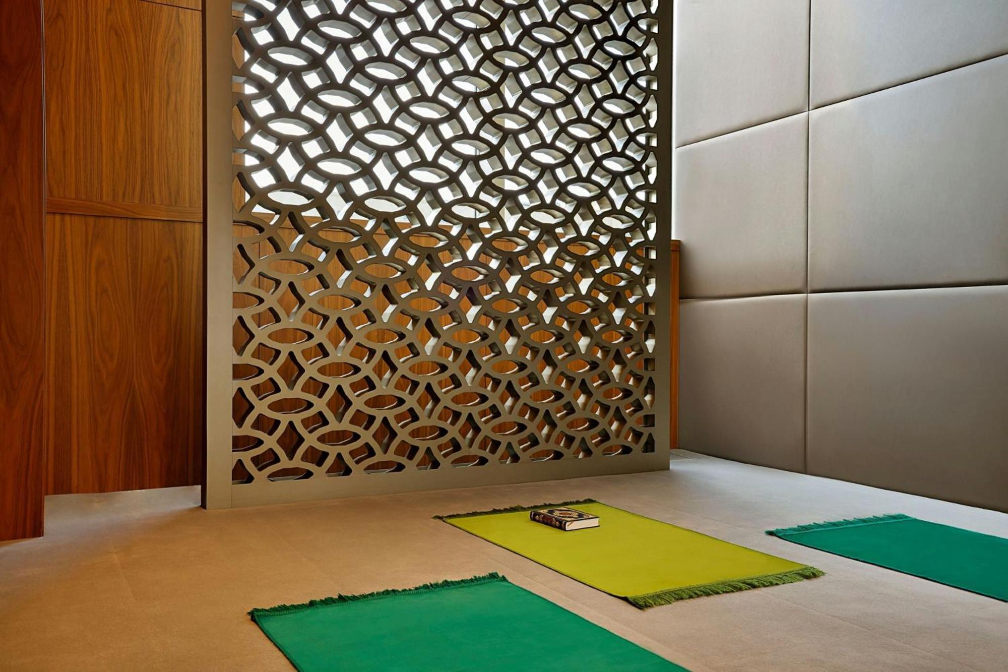 Sheraton Astana Hotel Exterior foto Prayer room at the University of Oxford